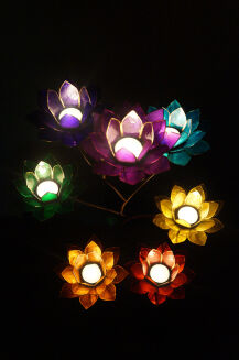 Kwiat Lotosu - Świecznik złoty - Światło czakry -25% - 8